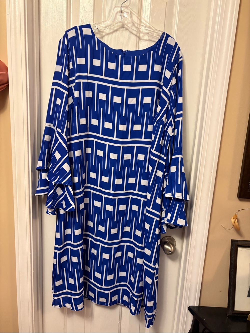 Ashley Stewart Royal Blue and White Geometric Ruffle-Sleeve Dress. Size 14/16W - Picture 2 of 2